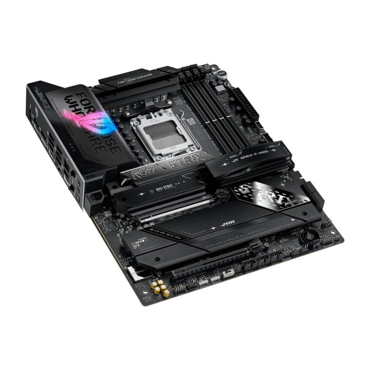 ROG Strix X870E-E Gaming WiFi 07.jpg