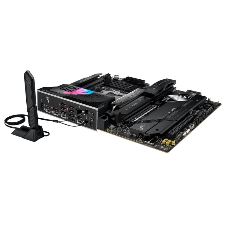 ROG Strix X870E-E Gaming WiFi 09.jpg